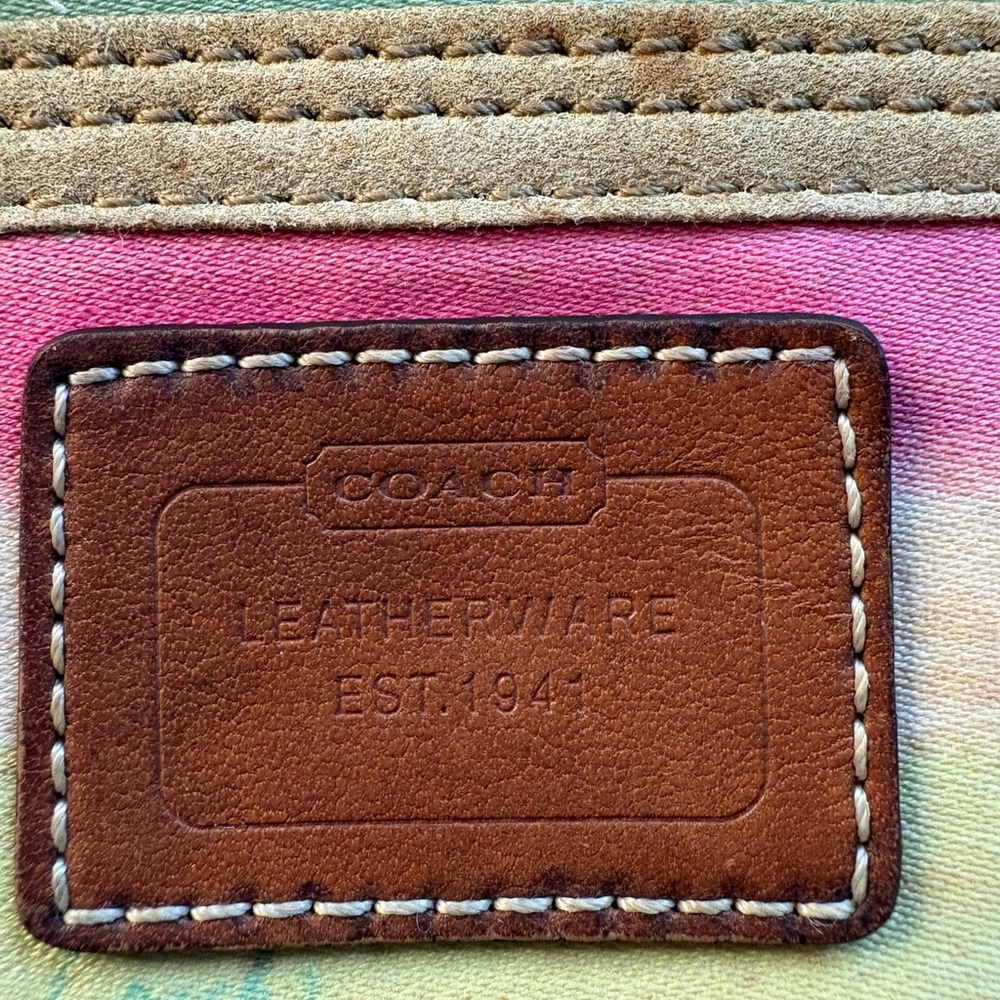 Coach Hampton Watercolor Wristlet with Hang Tag - Picture 7 of 12